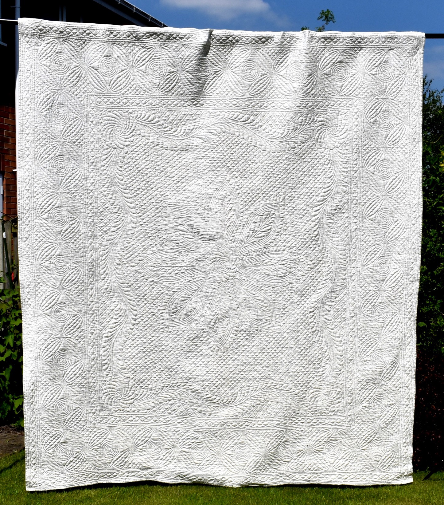 White handquilted quilt